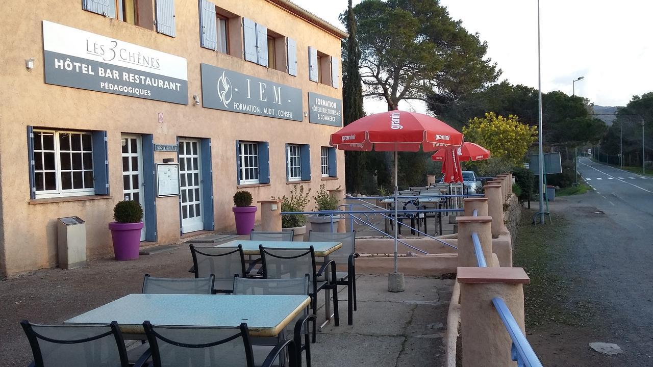 Hotel Restaurant Les 3 Chenes Fréjus Extérieur photo